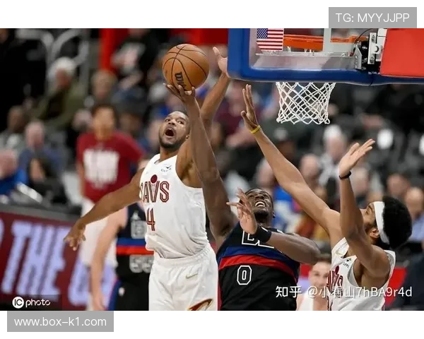 哈利伯顿提升挡拆组织效率，关键时刻传球助印第安纳拉开比分