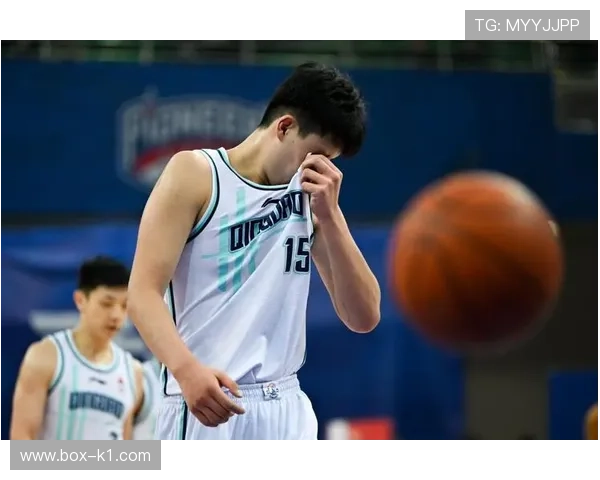 篮球比赛中球员犯规离场规则到底如何判定？